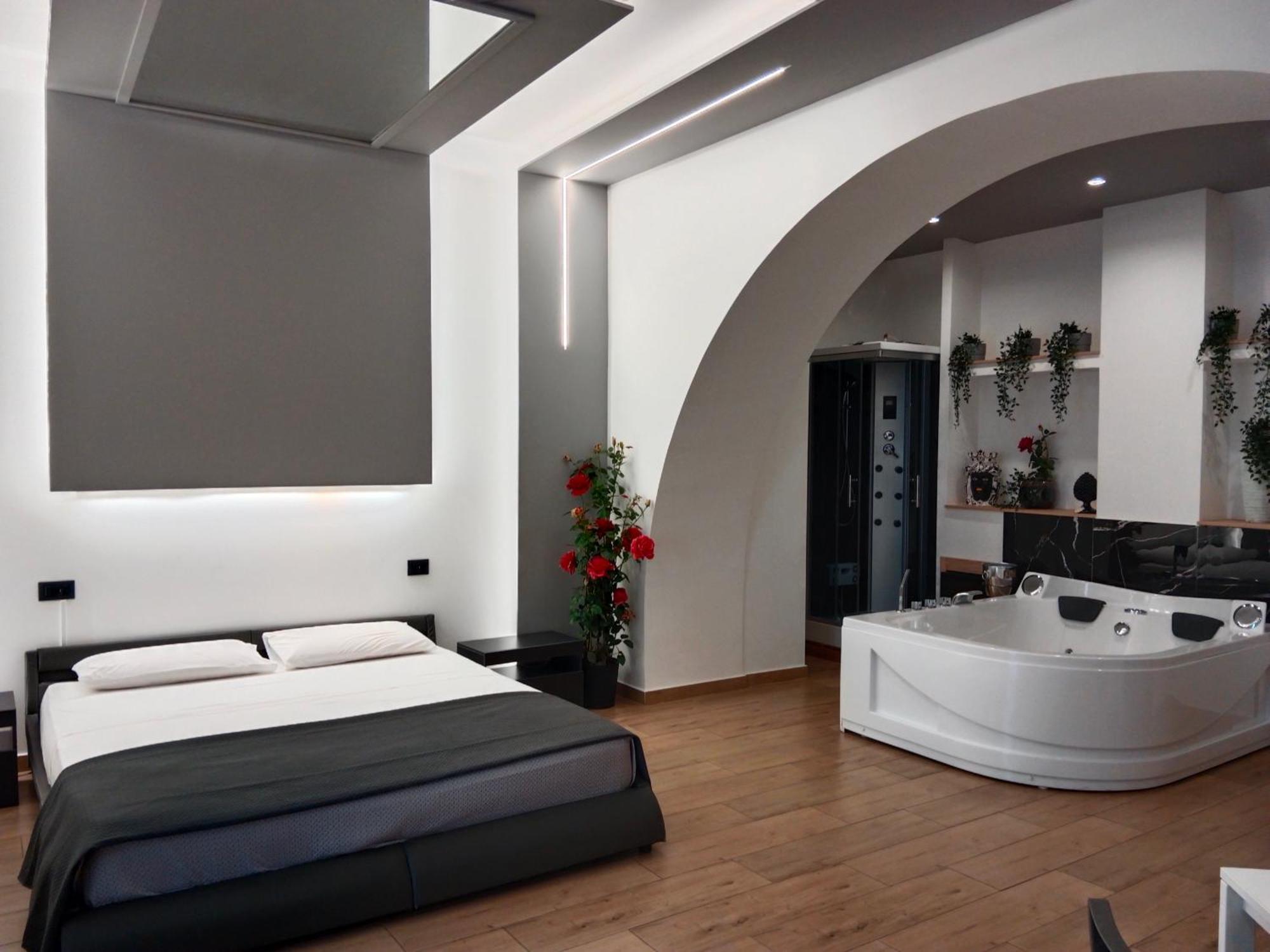 Catania Station Luxury Suite Экстерьер фото